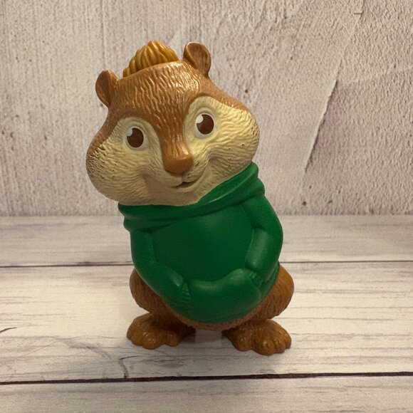 Alvin and the Chipmunks Trio 2009 Squeakquel & 2011 Chipwrecked (SKU: 225TO) - Picture 4 of 13